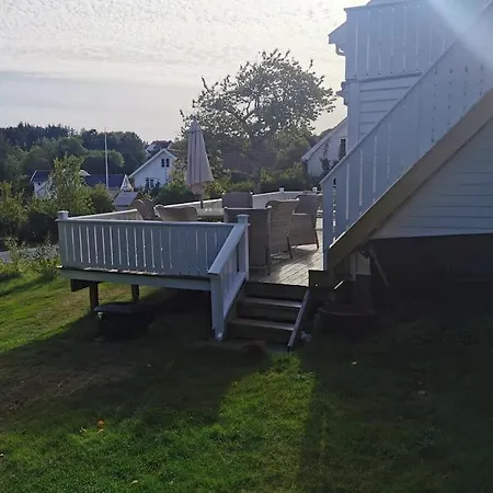 Unique House With Private And Spacious Outdoor Area